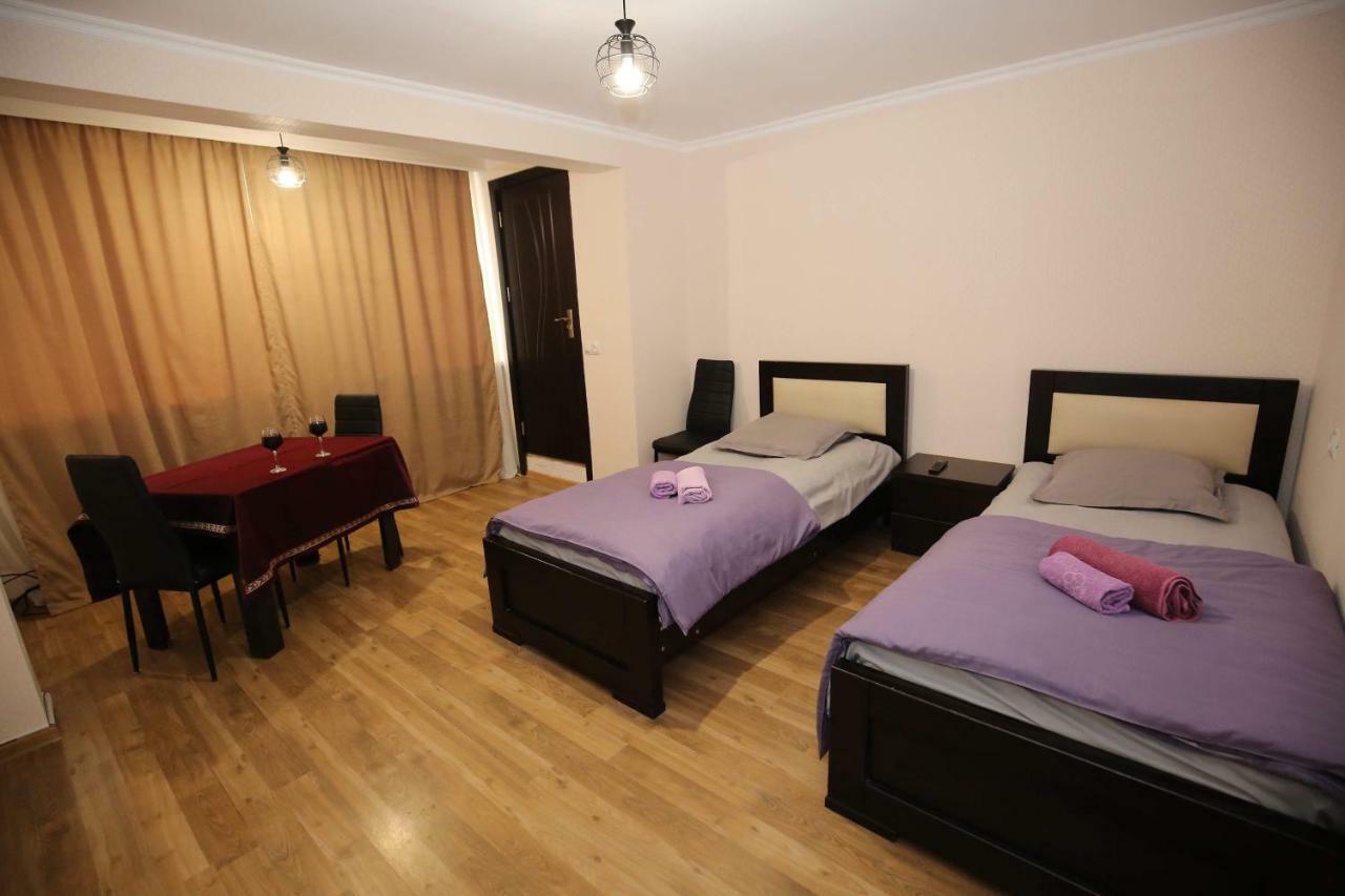 Guest House Zatika Tbilisi Exteriör bild